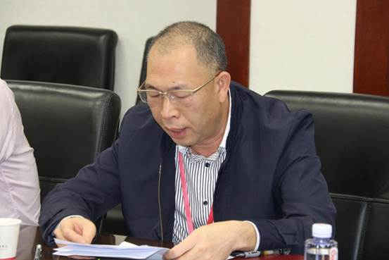 說明: 深圳職業(yè)技術學院黨委副書記、紀委書記楊平現(xiàn)場致辭