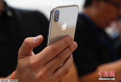 日華媒：愛手機多于愛孩子？家長應(yīng)設(shè)親子時間